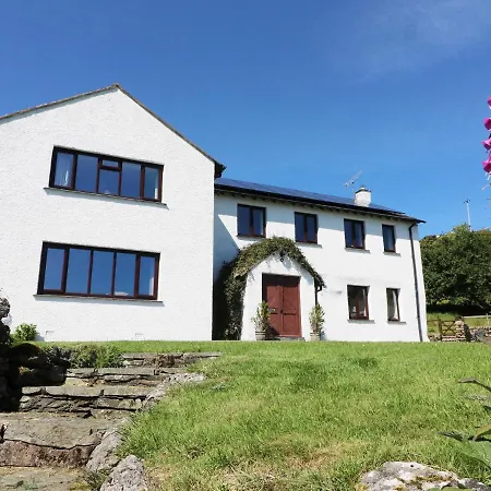 Дом отдыха Ghyll Bank House *